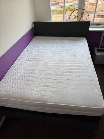 Boxspring 140x200 gratis af te halen