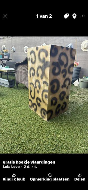 Grote kunststof  bloempotten GRATIS