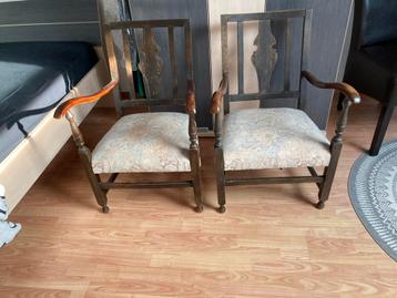Set van 2 vintage stoelen