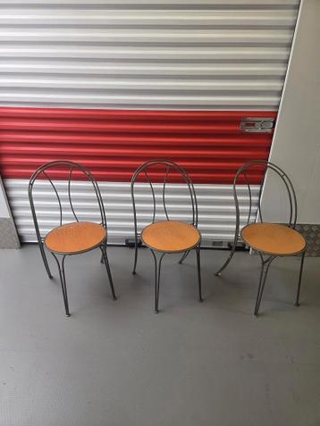 Gratis 3 stoelen