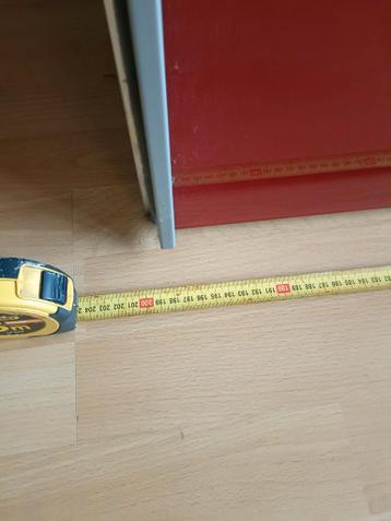 Gratis af te halen: Kast met zweefdeuren