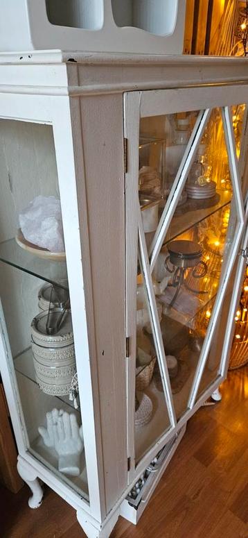 Vintage Vitrinekast - Charmant en Stijlvol