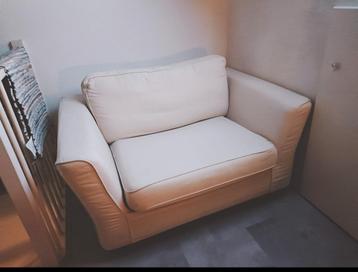 Gratis witte loveseat af te halen