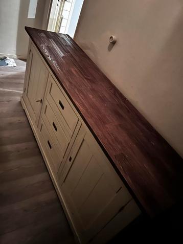 Buffetkast met deuren en lades