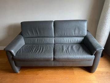 Grijze leren bank - goede staat, gratis af te halen