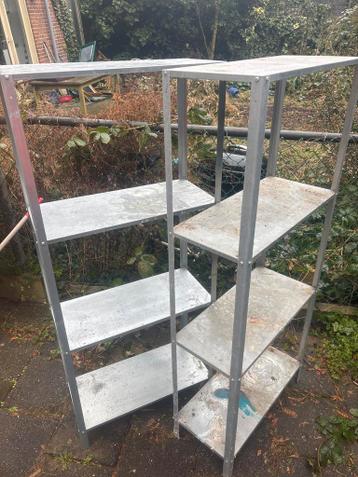 2 metalen IKEA kastjes - gratis af te halen