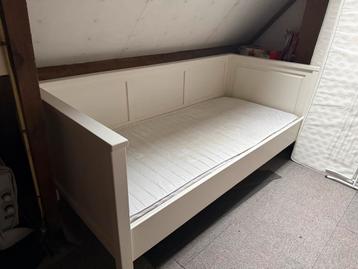 Gratis bank bed eenpersoons
