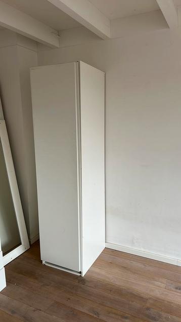 Witte Pax-kast met 5 planken (50x200)