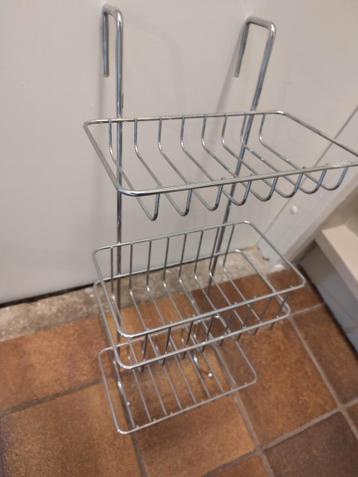 Hangend rekje badkamer