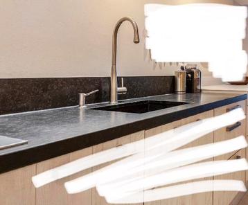 VANDAAG GRATIS OP TE HALEN KEUKENBLAD + KOOKSTEL + KRAAN