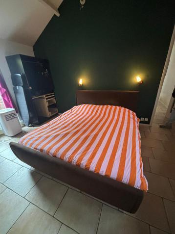 Boxspring 180 x 200 (matras maat) bruin