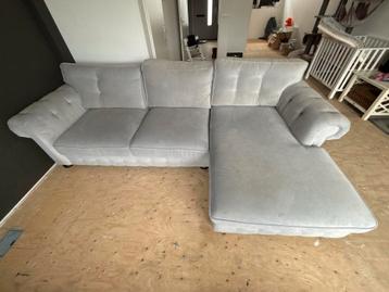 Gratis op te halen! Lichtgrijze bank met chaise longue