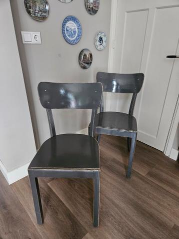 2 oude cafestoelen Z.S.M. GRATIS ophalen in Oss.