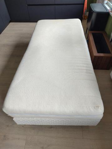 Eenpersoonsbed met matras