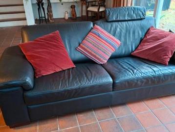 Zwarte 3-zitsbank (2.40m) - Gratis af te halen vanaf 19-2!