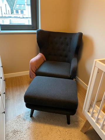 Gratis fauteuil met hocker - Kat schade
