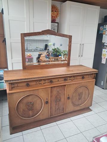 Dressoirkast met spiegel