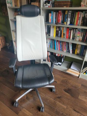 Gratis Gebruikte Bureaustoel met Hoge Rugleuning