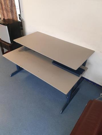 Verstelbare werktafels - Gratis af te halen