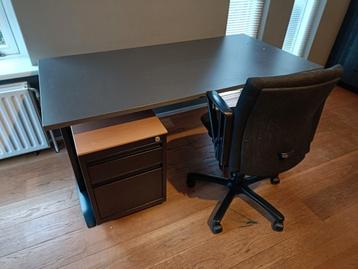 Gratis:Lensveldt bureau met Comforto bureaustoel en ladekast