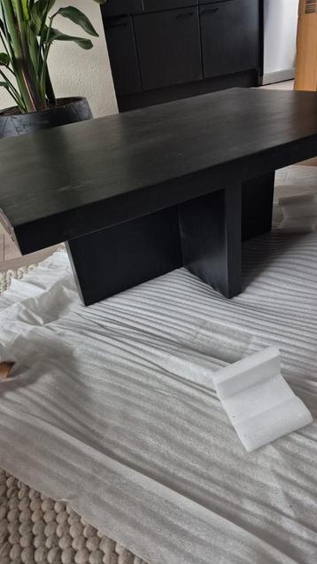 Gratis salontafel nieuw in doos. Let op, is beschadigd