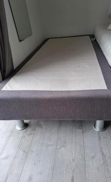 Gratis boxspring  bodem 90x 200 cm