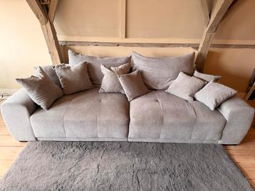 Grote grijze sofa - 280cm breed - Ophalen 27 feb!