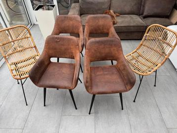 Gratis 6 stoelen af te halen