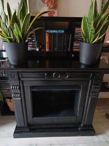 Gratis zwarte schouw / sierhaard