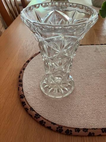 Mooie vaas hoog 18,5 cm