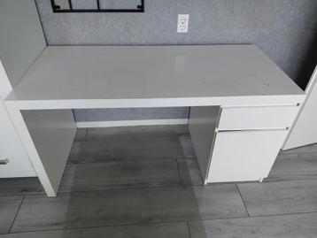 GRATIS ikea bureau
