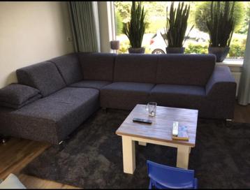 Hoekbank donkergrijs gratis af te halen