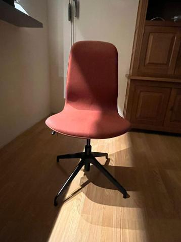 Gratis! nette bureaustoel, muziekstoel op pootjes, draaibaar