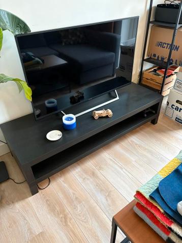 Zwart IKEA TV meubel (LACK) in goede staat