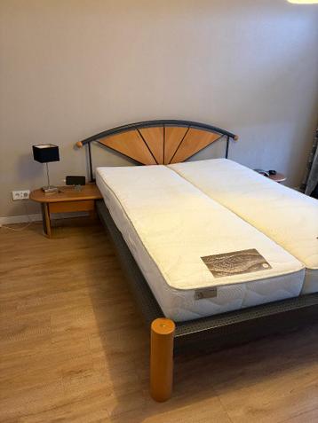 Slaapkamer bed + wandmeubel