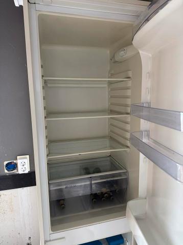 Koelkast met vriesvak - Goed onderhouden