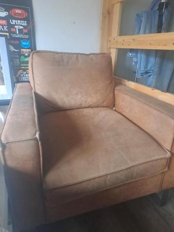 Robuuste zitstoel leer met metalen poten