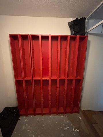 Rode cd/dvd kast 8 stuks, inclusief plankjes