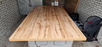 Twee eikenfineer tafelbladen 2x1 meter