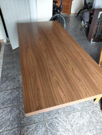 Robuuste houten tafel - 90x200 cm