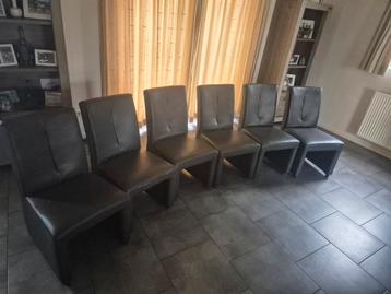 6 Donkergrijze Kunstleren Eetkamerstoelen