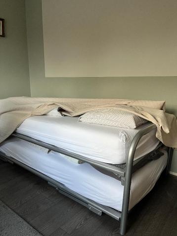 Twee persoons, onderschuifbed