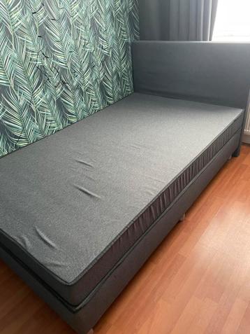 GRATIS, 1.20 meter breed bed.