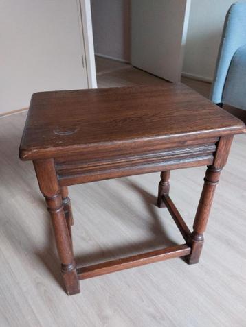 Donker Antieke Houten Bijzettafel