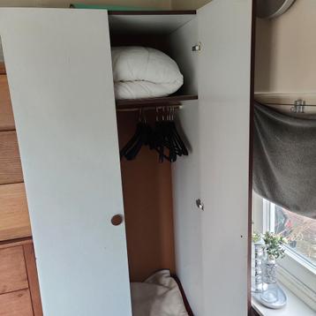 Gratis kast, kledingkast, hangkast