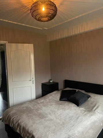 Zwarte Boxspring 180 cm - Leen Bakker Diamant