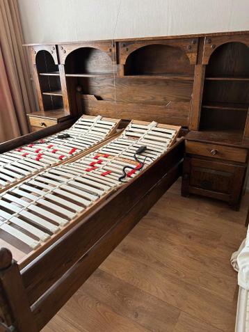 Elektrisch verstelbaar bed + eiken ombouw set