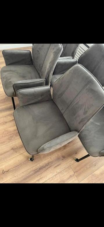 Stoelen, Gratis af te halen