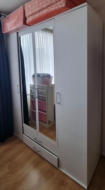 Kledingkast 160x196x52 - Zelf demonteren