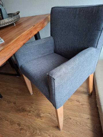 Eettafelstoelen 4x gratis